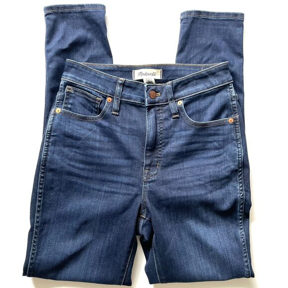 Madewell Curvy High-Rise Skinny Jeans in Woodland Wash TENCEL Denim - Picture 13 of 13